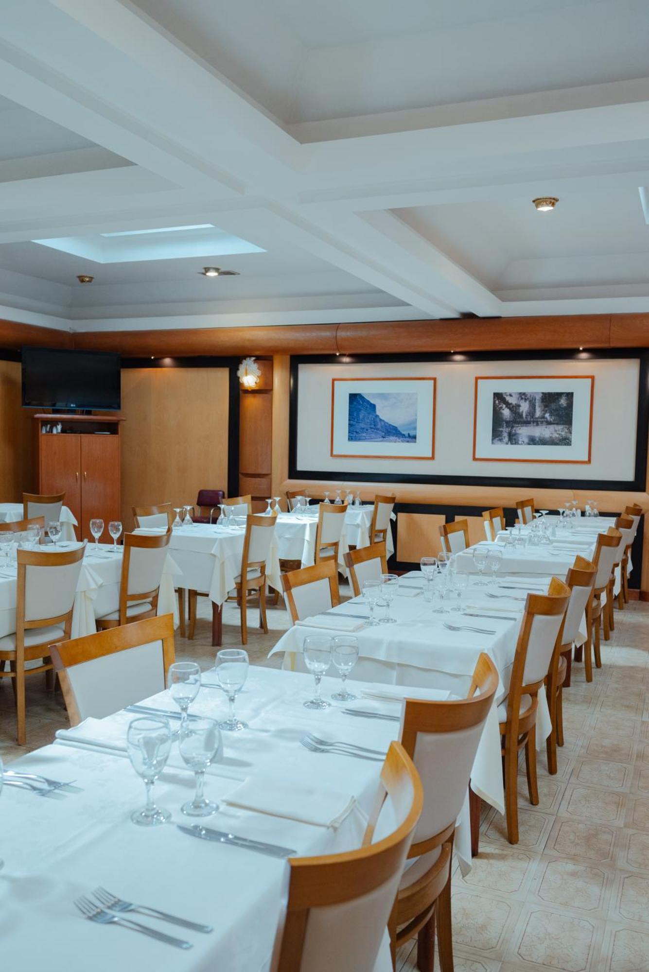 Hotel Libertador Trelew Exterior foto
